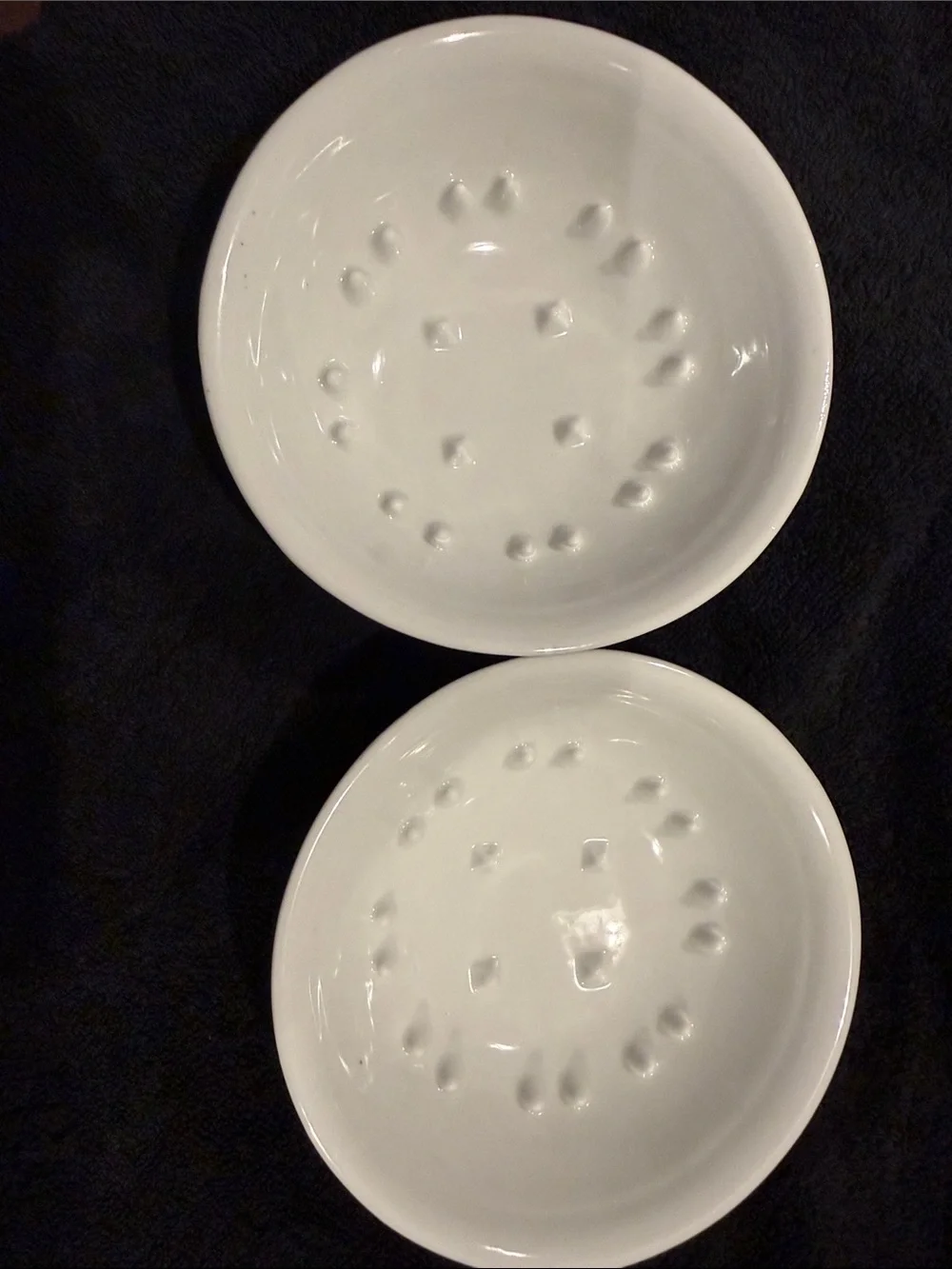 Grapefruit Bowls 2 White Prongs Round Ceramic‎ Preowned